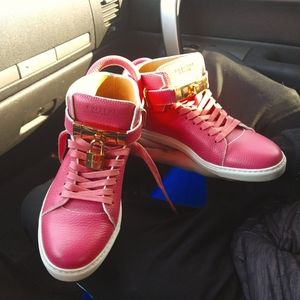 Buscemi padlock shoes